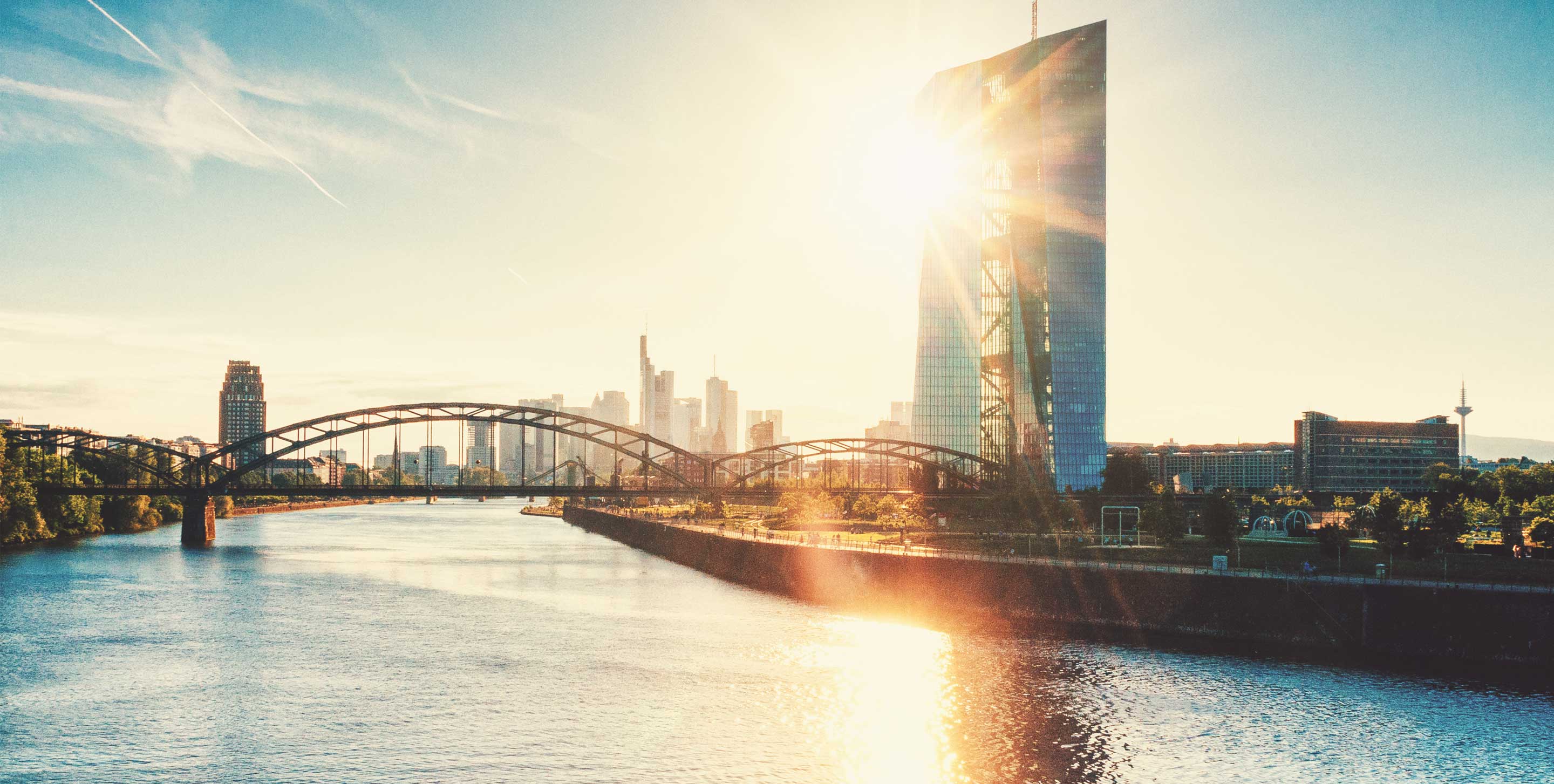 The European Central Bank Building and the skyline of Frankfurt am Main.