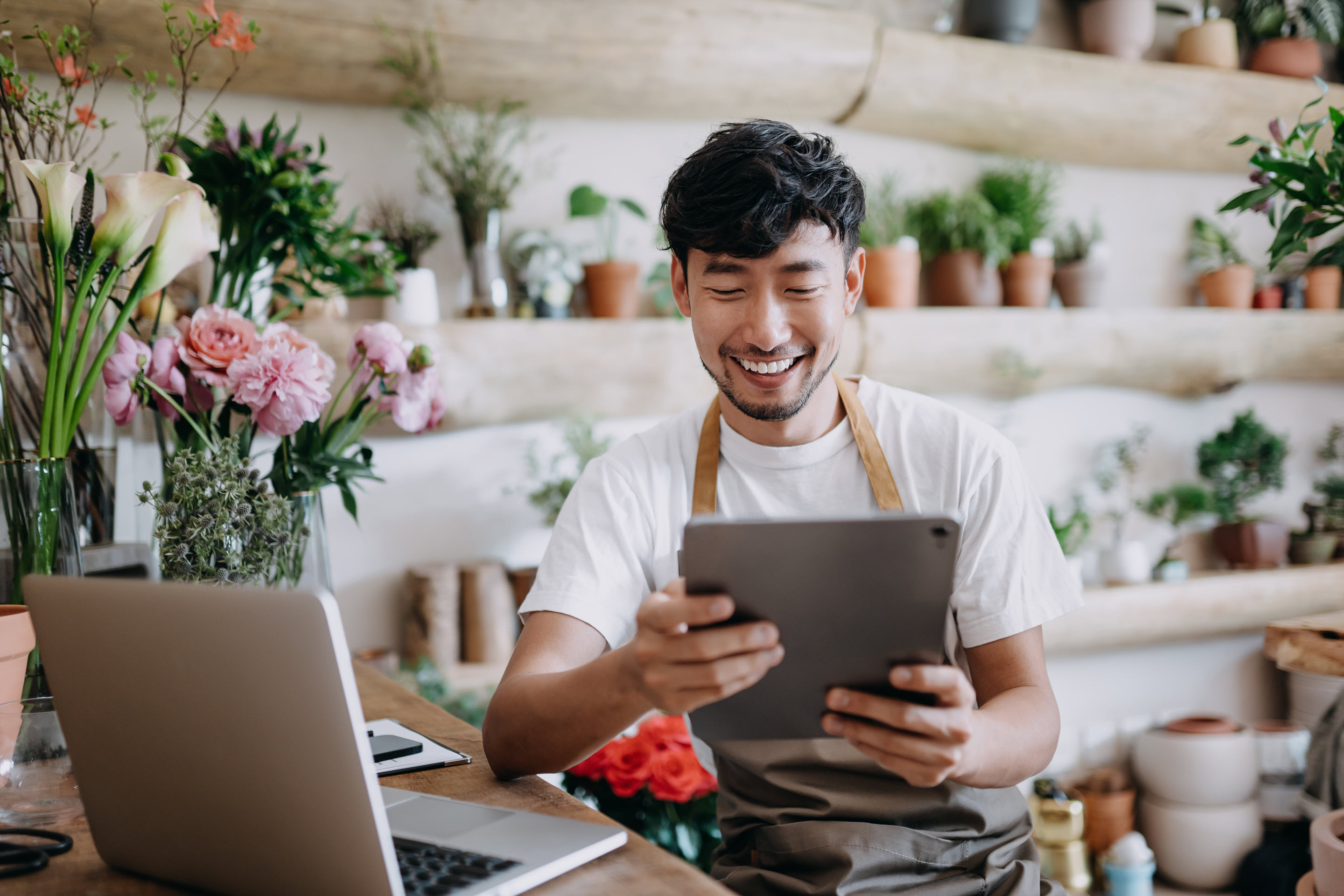 Retail Marketplace Flower Shop Hero