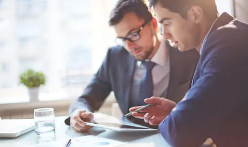 e-invoicing-tablet