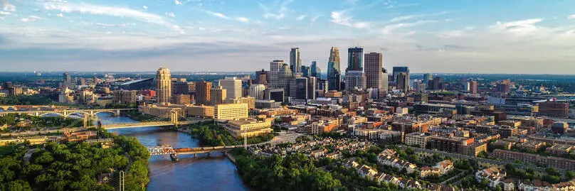 The skyline of Minneapolis, MN.